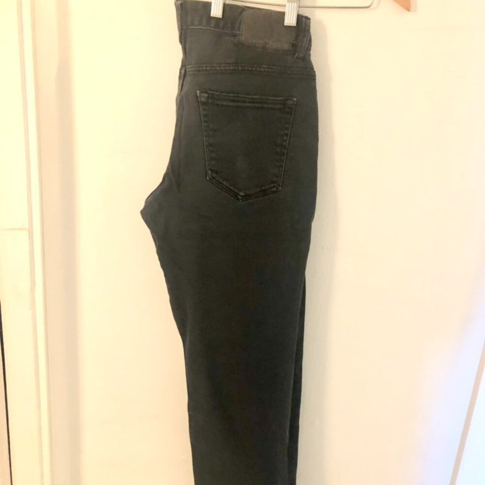 Aeropostale - black denim 32" x 32"